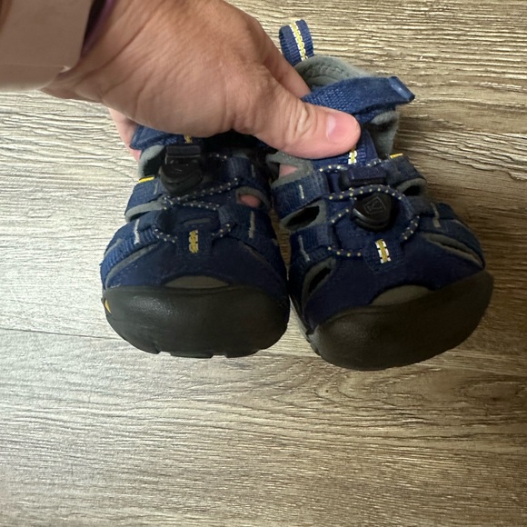 Keen Toddler 8 Navy Blue Sandals - Picture 7 of 10